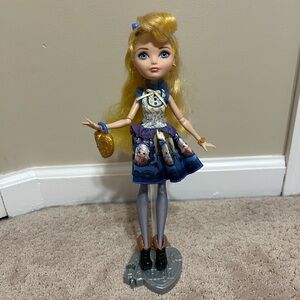 Ever After High Blondie Locks Doll